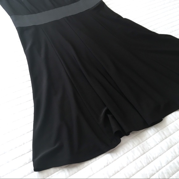 Lauren Ralph Lauren Black Dress Sz 8 Bead neckline - Picture 4 of 8